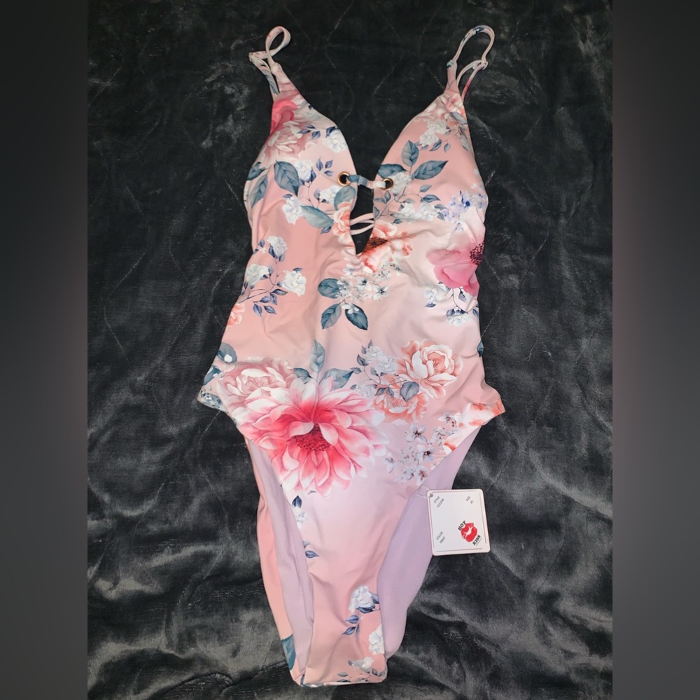 one peace Bathing suits 👙☀️